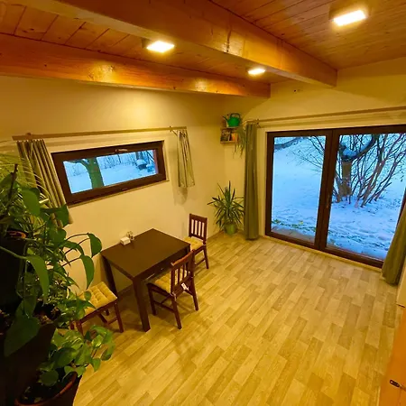 Bydleni V Zahrade فيلة *