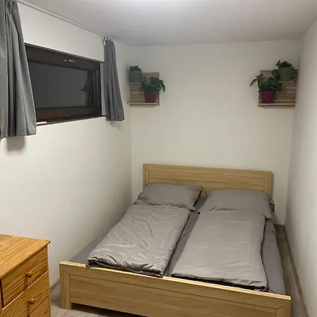 Bydleni V Zahrade * Bratronice