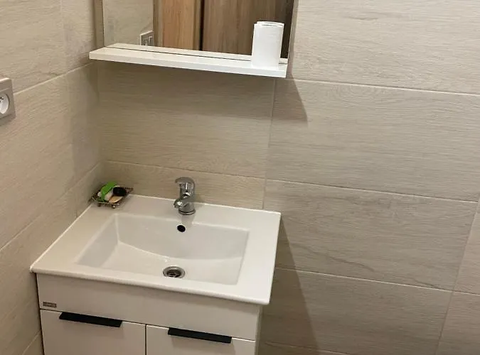 فيلة Bydleni V Zahrade Bratronice