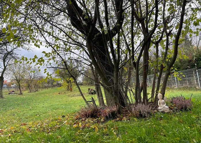 Bydleni V Zahrade Bratronice