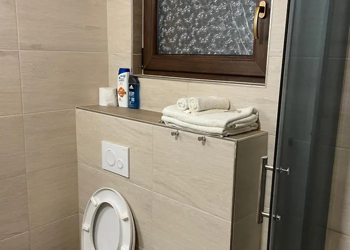 Villa Bydleni V Zahrade *