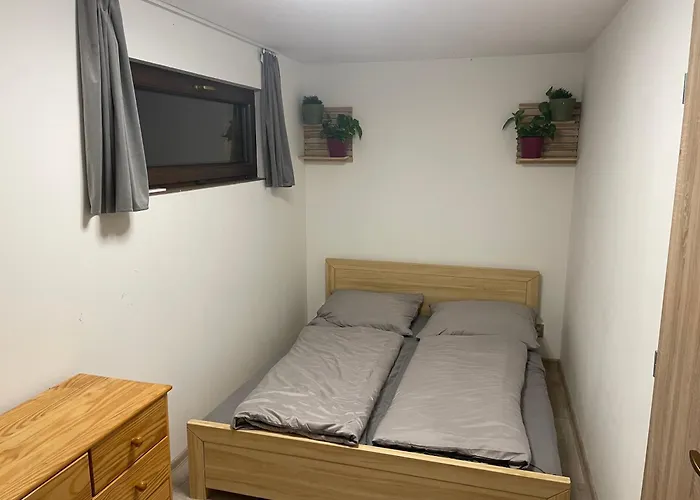 Bydleni V Zahrade * Bratronice